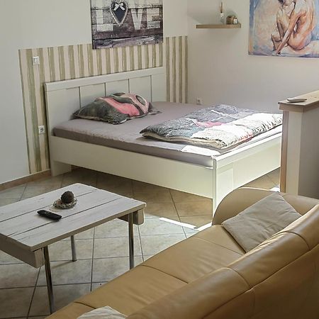 Bed and Breakfast Wow Sleeping Miklavz na Dravskem Polju Экстерьер фото